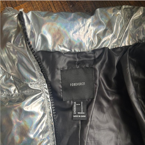 Silver holographic bubble puffer jacket coat - Picture 3 of 4